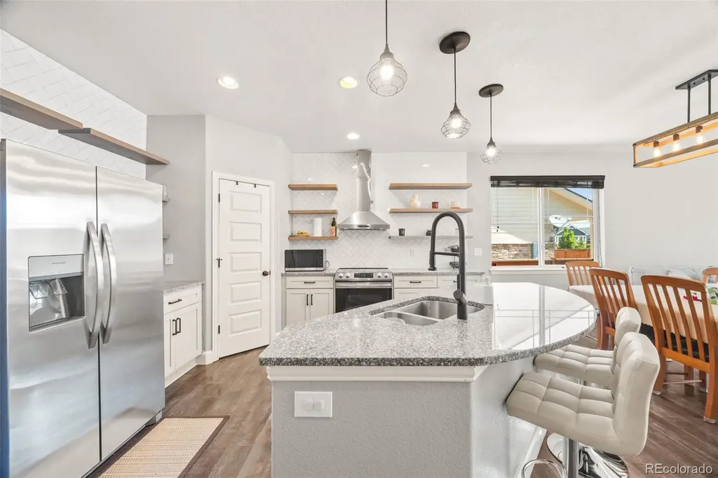 484 N Jamestown Way Aurora CO 80018