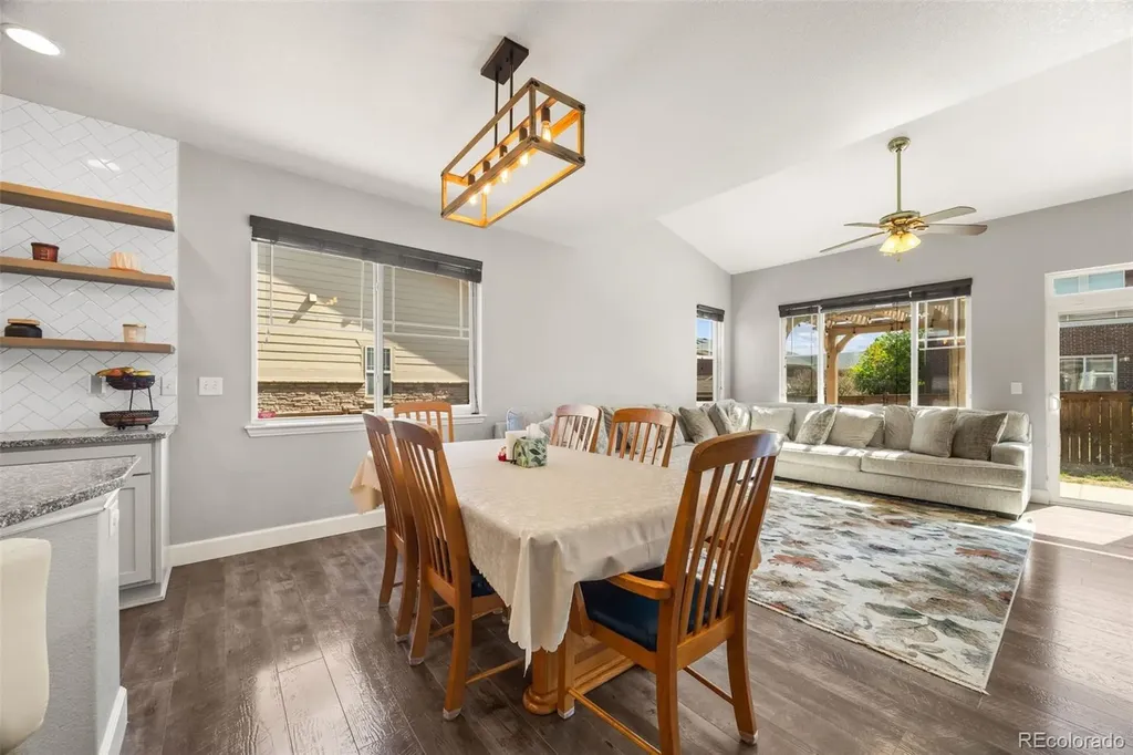 484 N Jamestown Way Aurora CO 80018