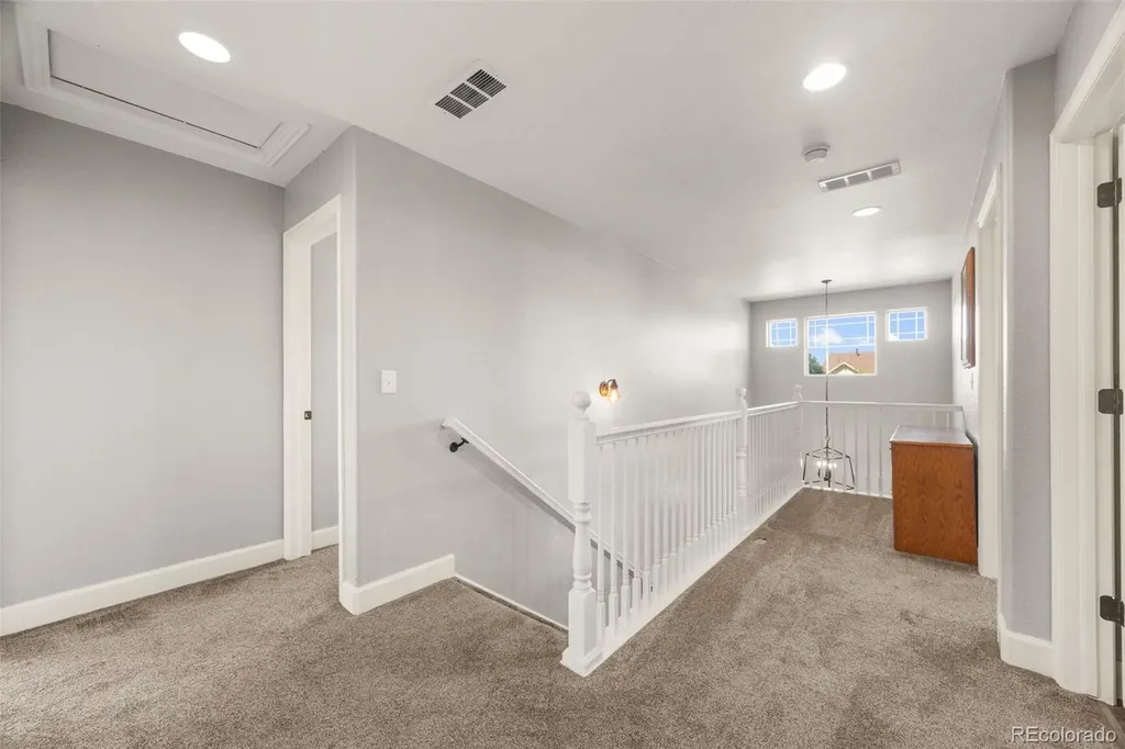 484 N Jamestown Way Aurora CO 80018