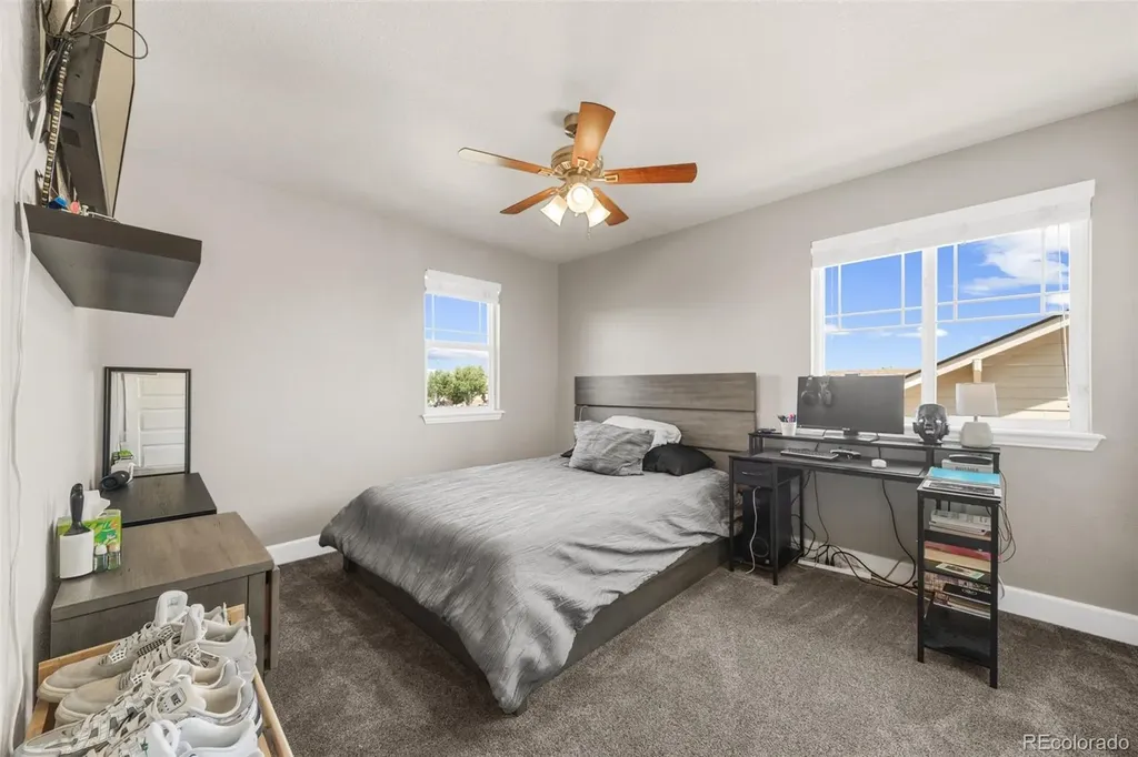 484 N Jamestown Way Aurora CO 80018