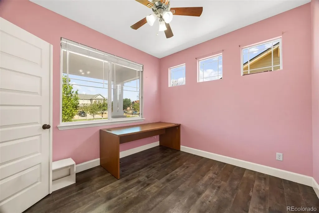 484 N Jamestown Way Aurora CO 80018