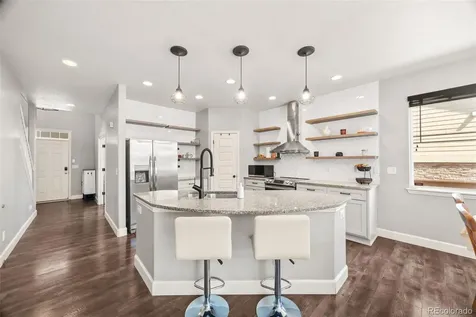 484 N Jamestown Way Aurora CO 80018