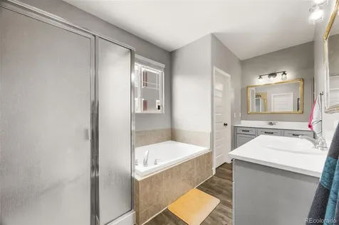 484 N Jamestown Way Aurora CO 80018