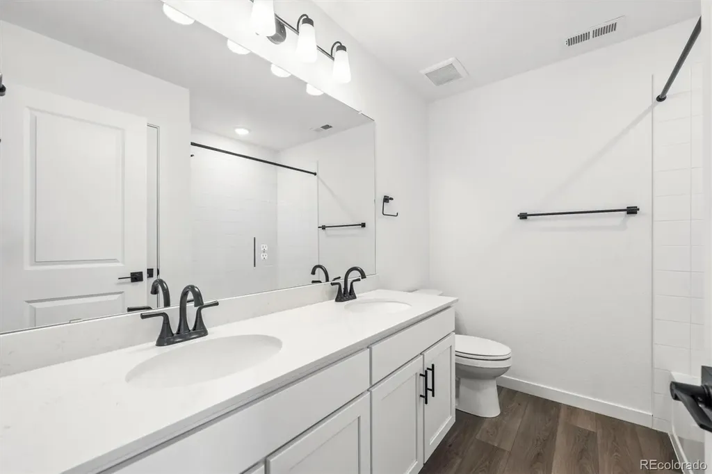 25264 E Warren Place Aurora CO 80018