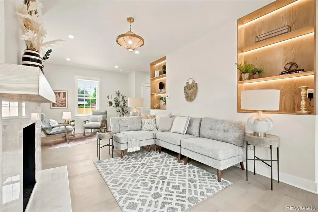 2919 Forest Street Denver CO 80207