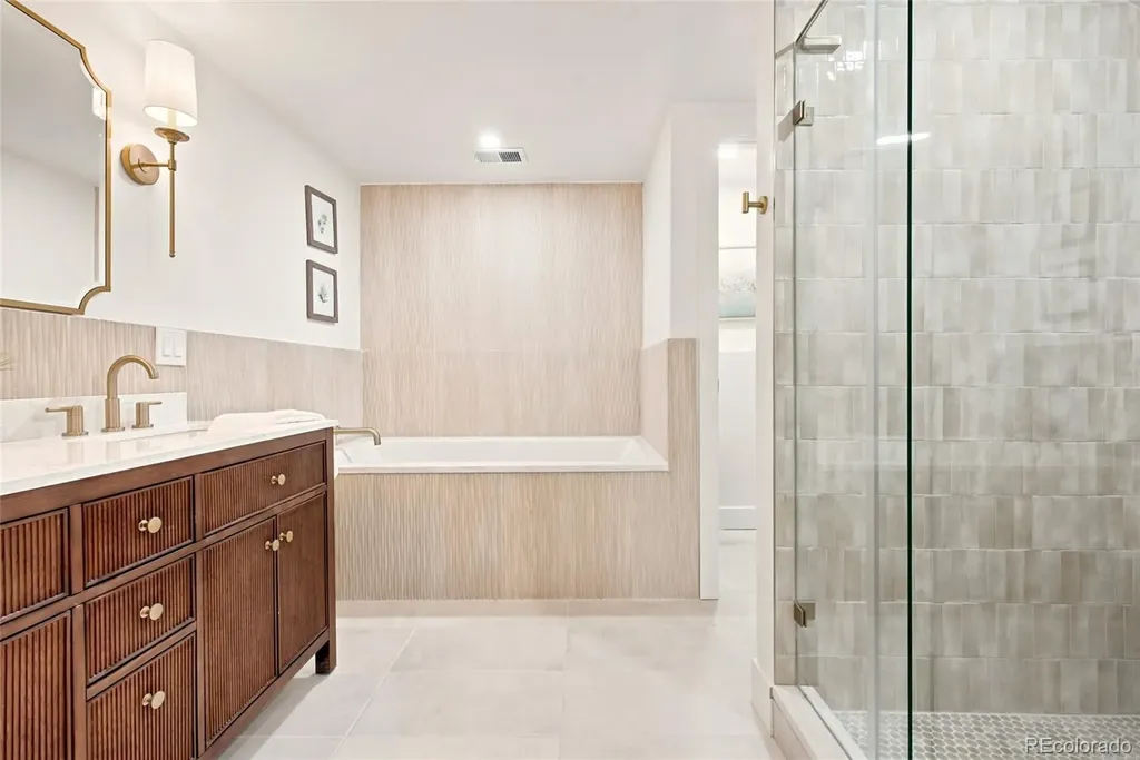 2919 Forest Street Denver CO 80207