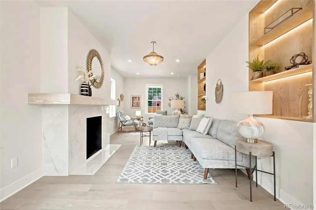 2919 Forest Street Denver CO 80207