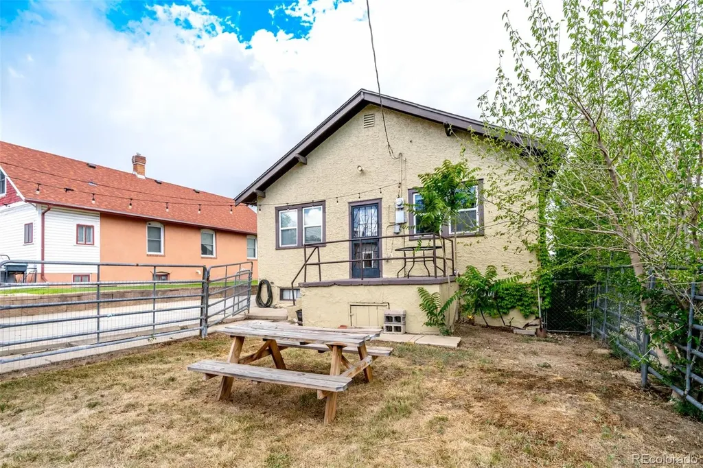 1022 S Santa Fe Avenue Pueblo CO 81006