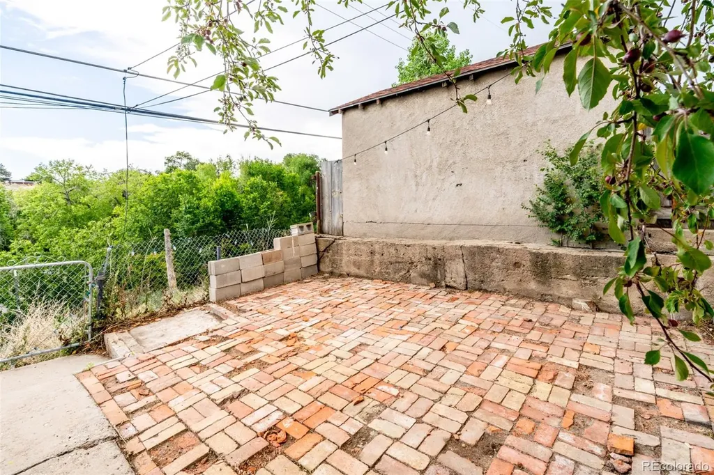 1022 S Santa Fe Avenue Pueblo CO 81006