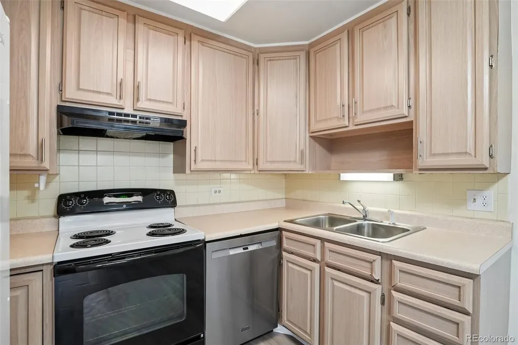 9655 E Center Avenue Denver CO 80247