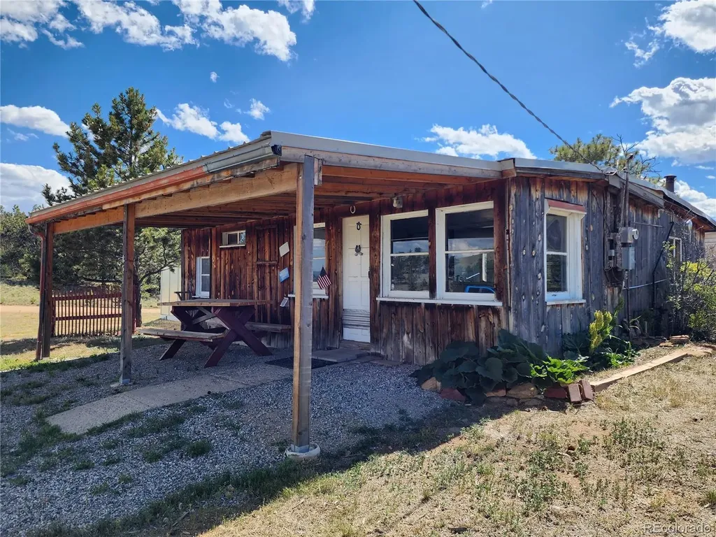 671 Oak Street Hartsel CO 80449