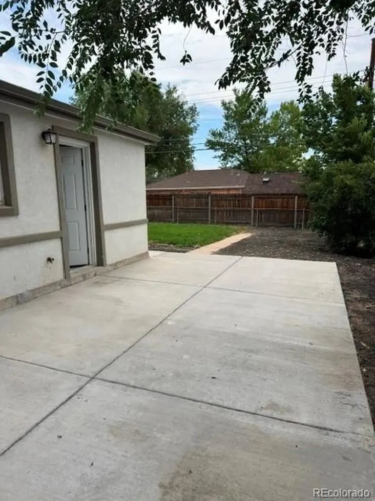 9396 Rose Court Northglenn CO 80229