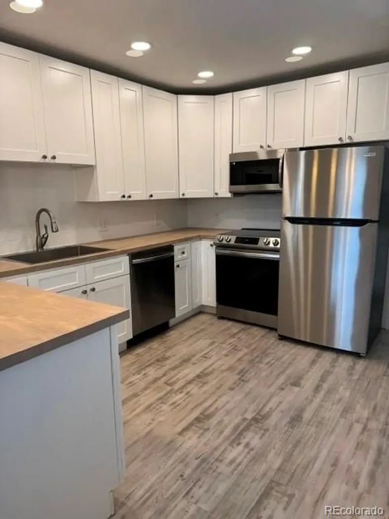 9396 Rose Court Northglenn CO 80229