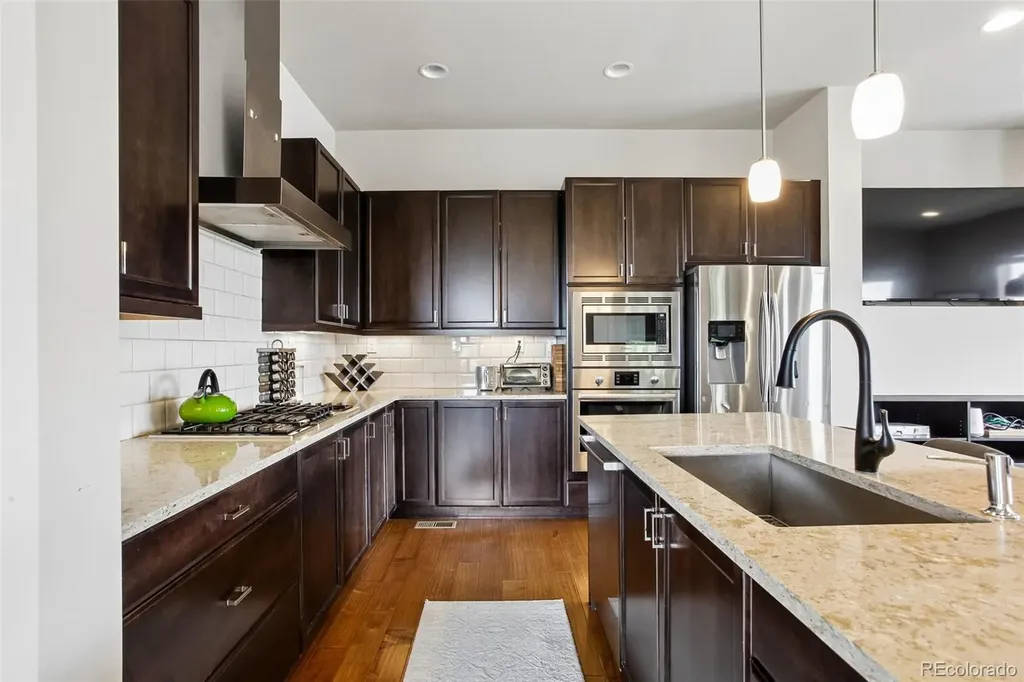 5548 Valentia Court Denver CO 80238