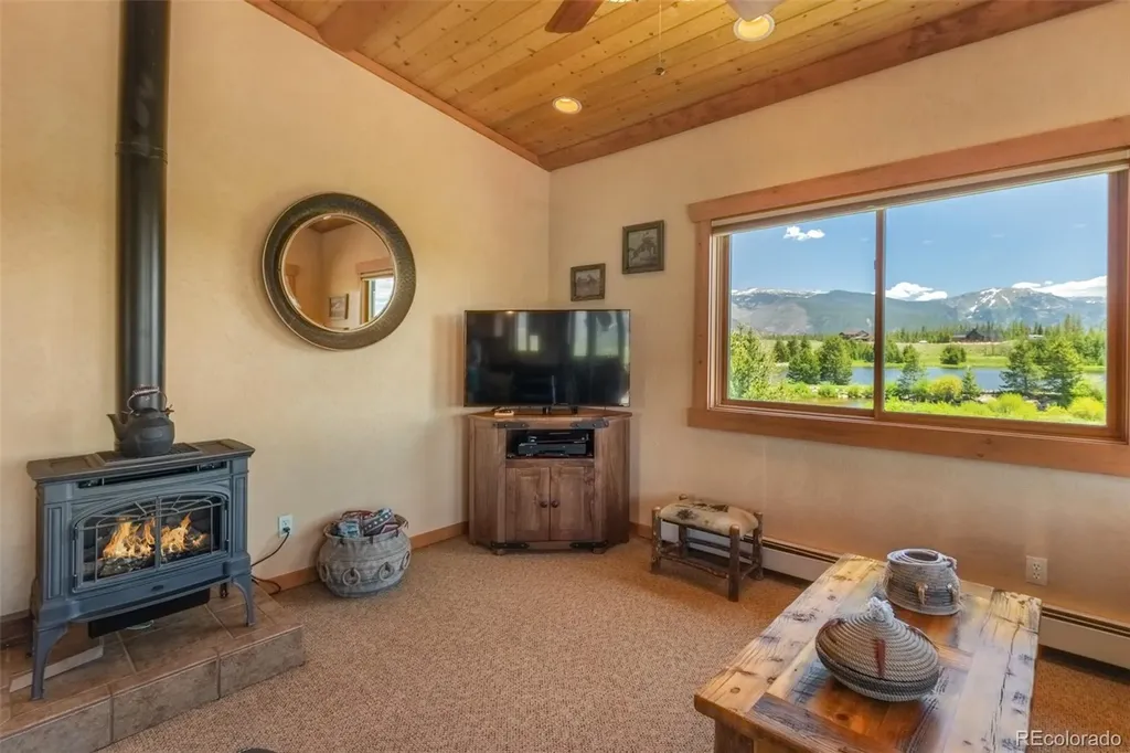 1443 GCR 49 Grand Lake CO 80447