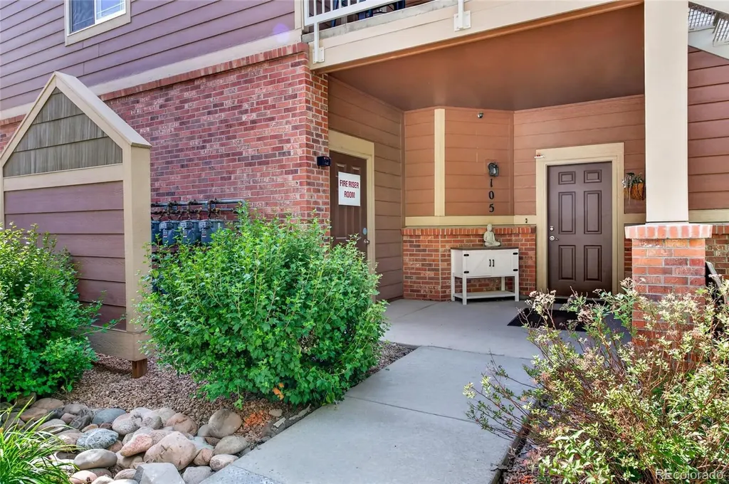 804 Summer Hawk Drive Longmont CO 80504