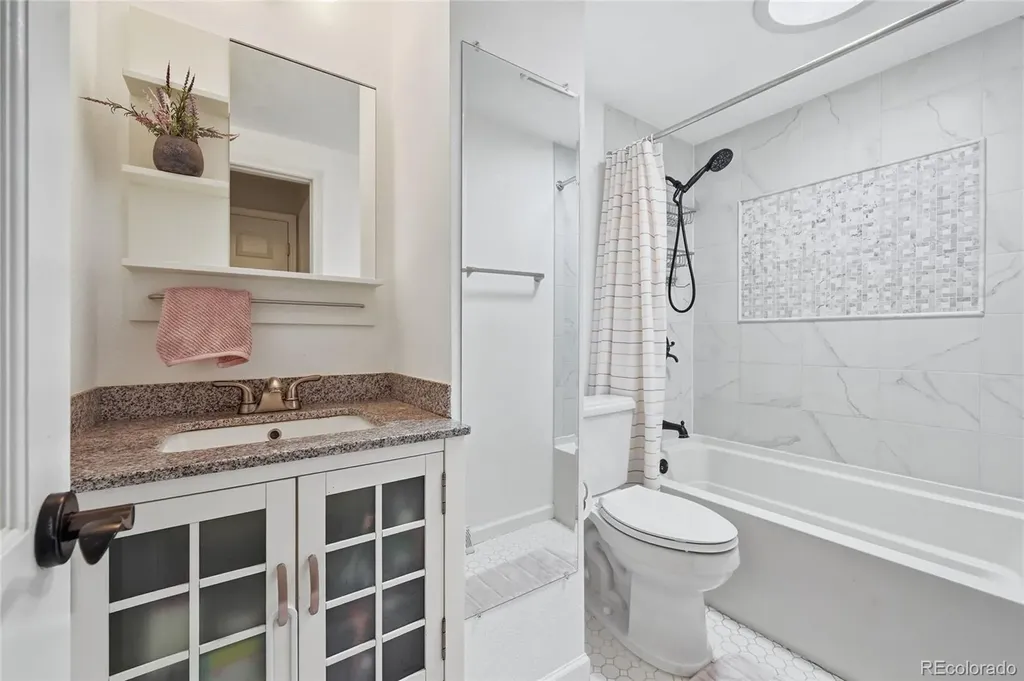 6651 E Ithaca Place Denver CO 80237