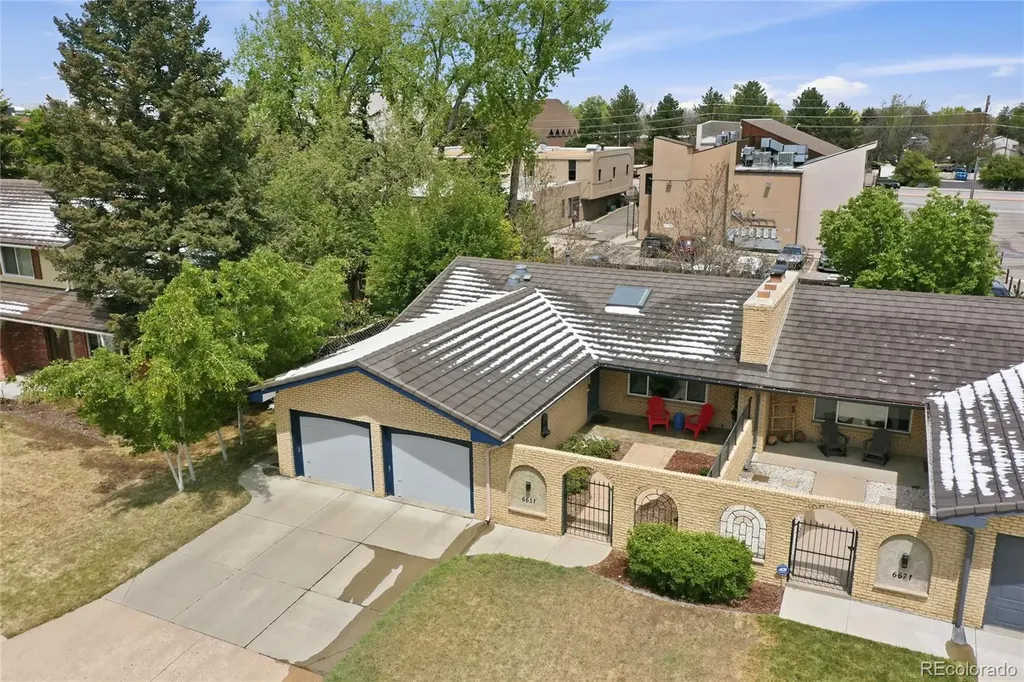 6651 E Ithaca Place Denver CO 80237