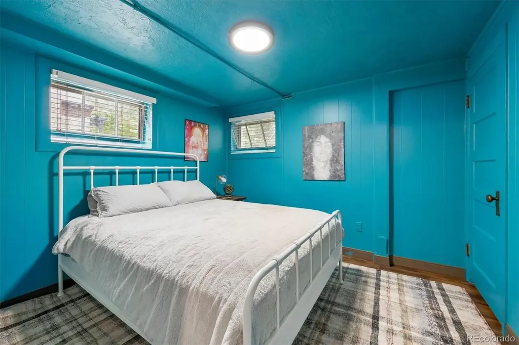 423 Dahlia Street Denver CO 80220