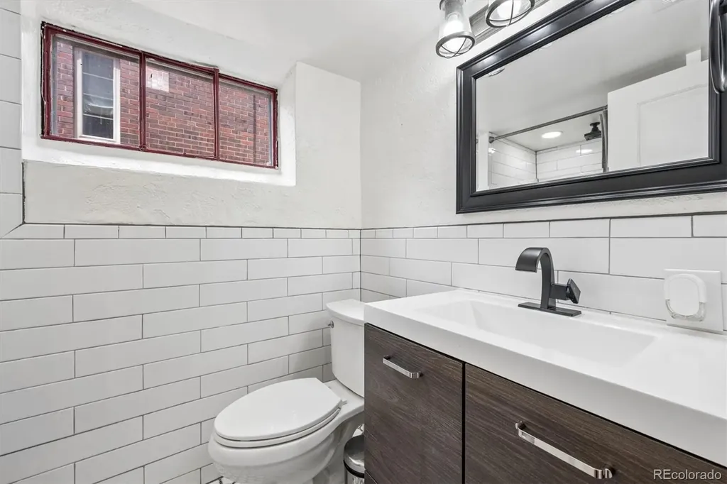 423 Dahlia Street Denver CO 80220