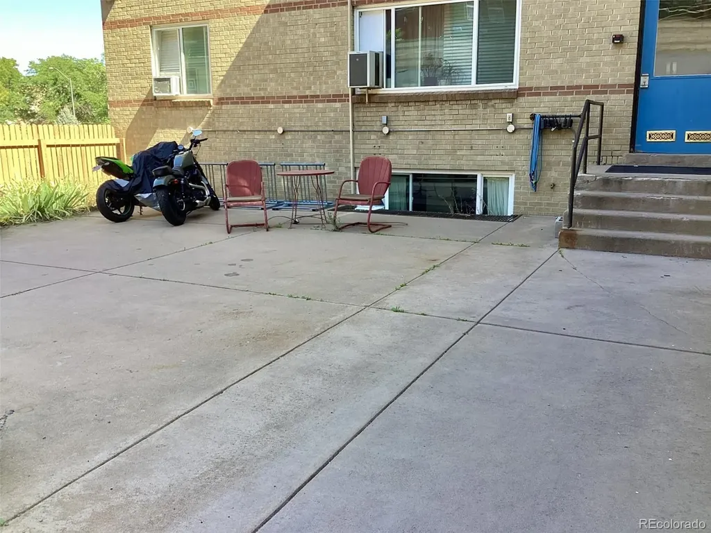 1101 Bellaire Street Denver CO 80220