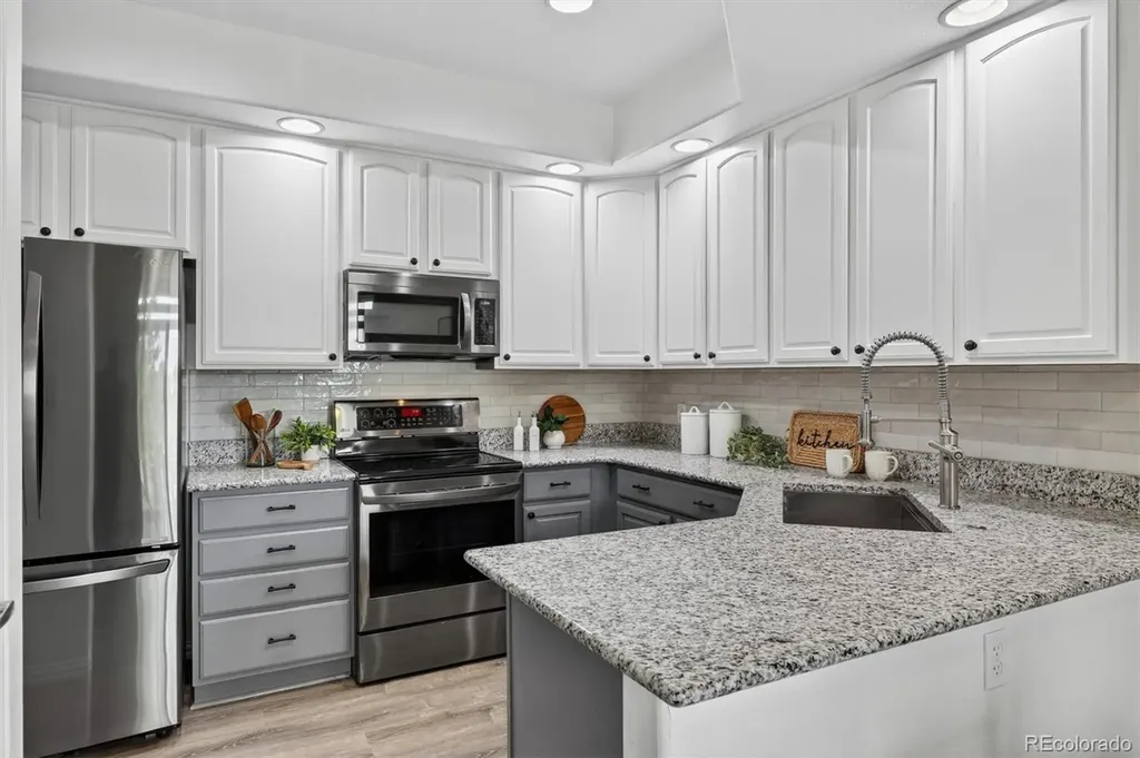 12713 W Bowles Place Littleton CO 80127