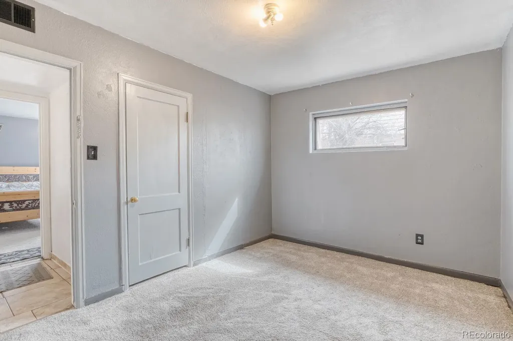771 Troy Street Aurora CO 80011