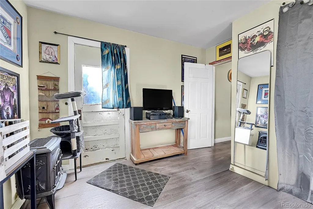 147 E 1st Street Nederland CO 80466