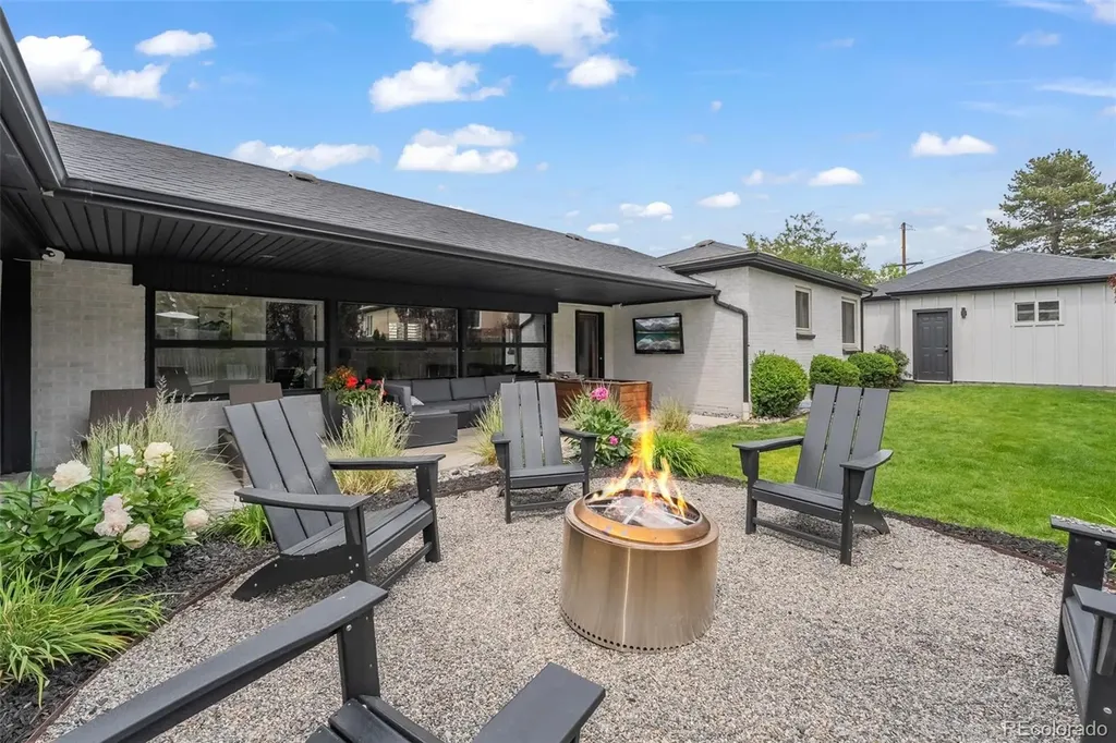 925 Teller Street Lakewood CO 80214