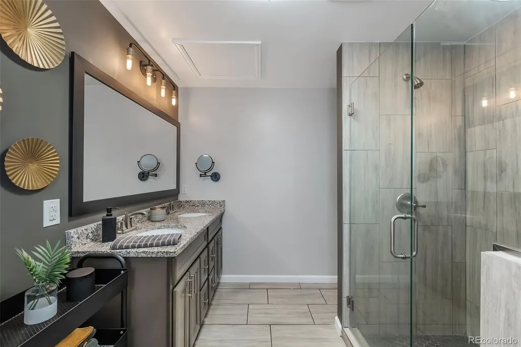 925 Teller Street Lakewood CO 80214