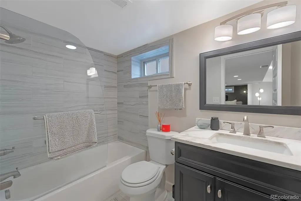 925 Teller Street Lakewood CO 80214