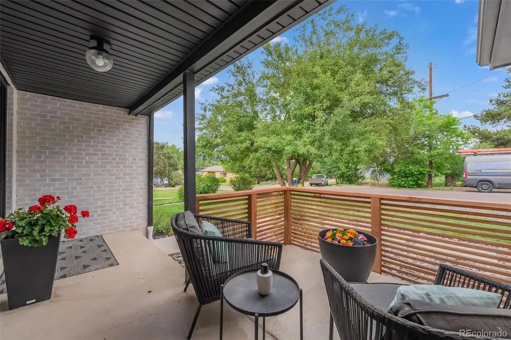 925 Teller Street Lakewood CO 80214