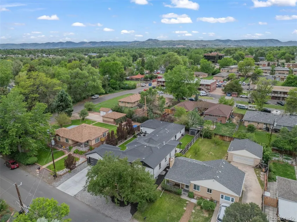925 Teller Street Lakewood CO 80214