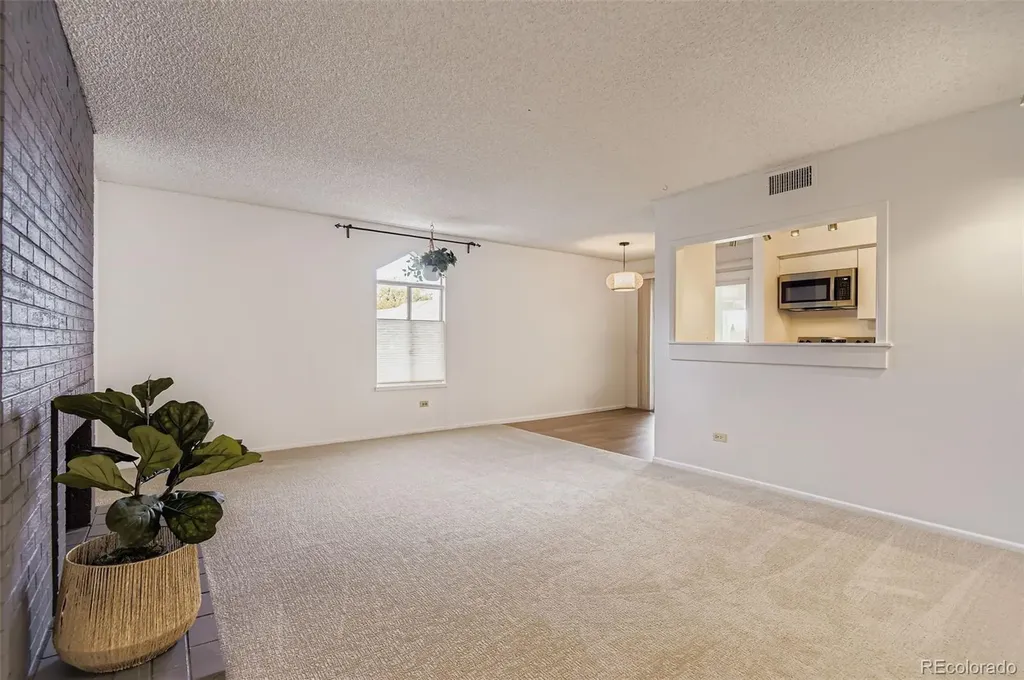 3323 S Monaco Street Denver CO 80222