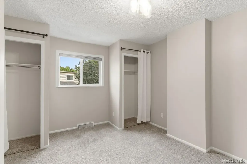 1739 S Lee Street Lakewood CO 80232