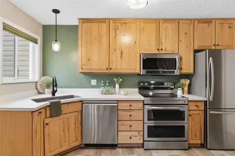 1739 S Lee Street Lakewood CO 80232
