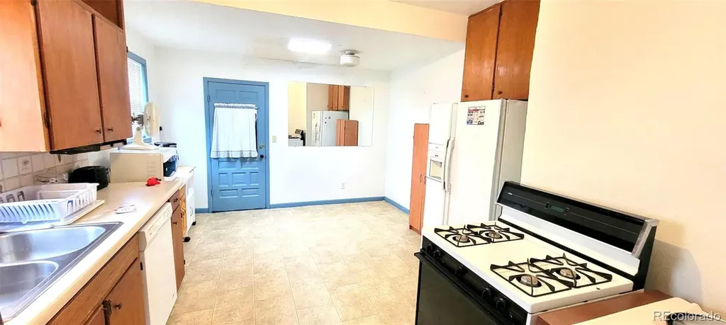 511 E Permenter Lamar CO 81052