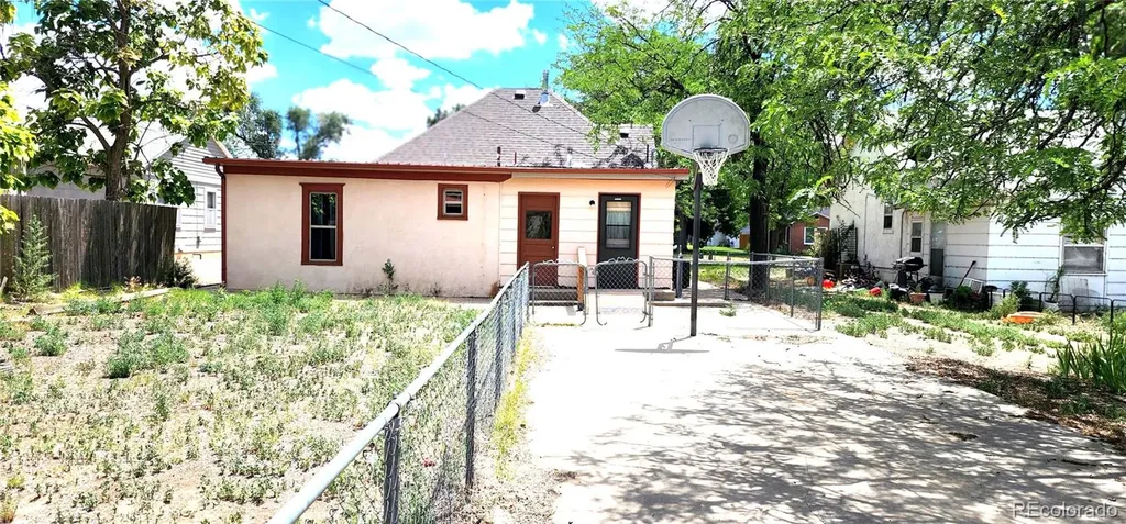 511 E Permenter Lamar CO 81052