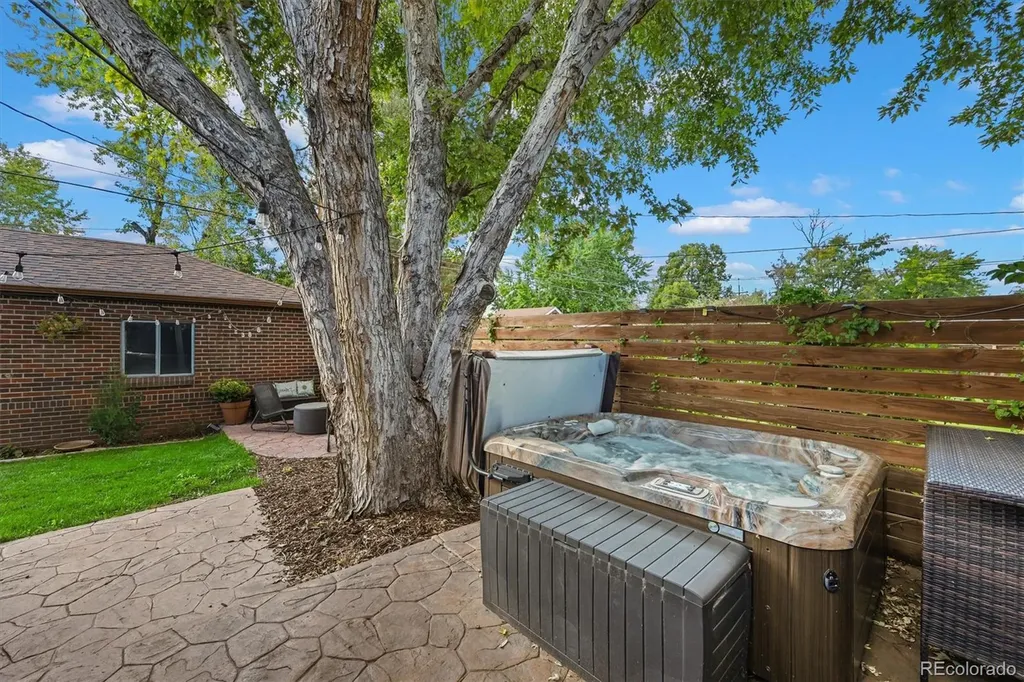 2901 Monaco Parkway Denver CO 80207