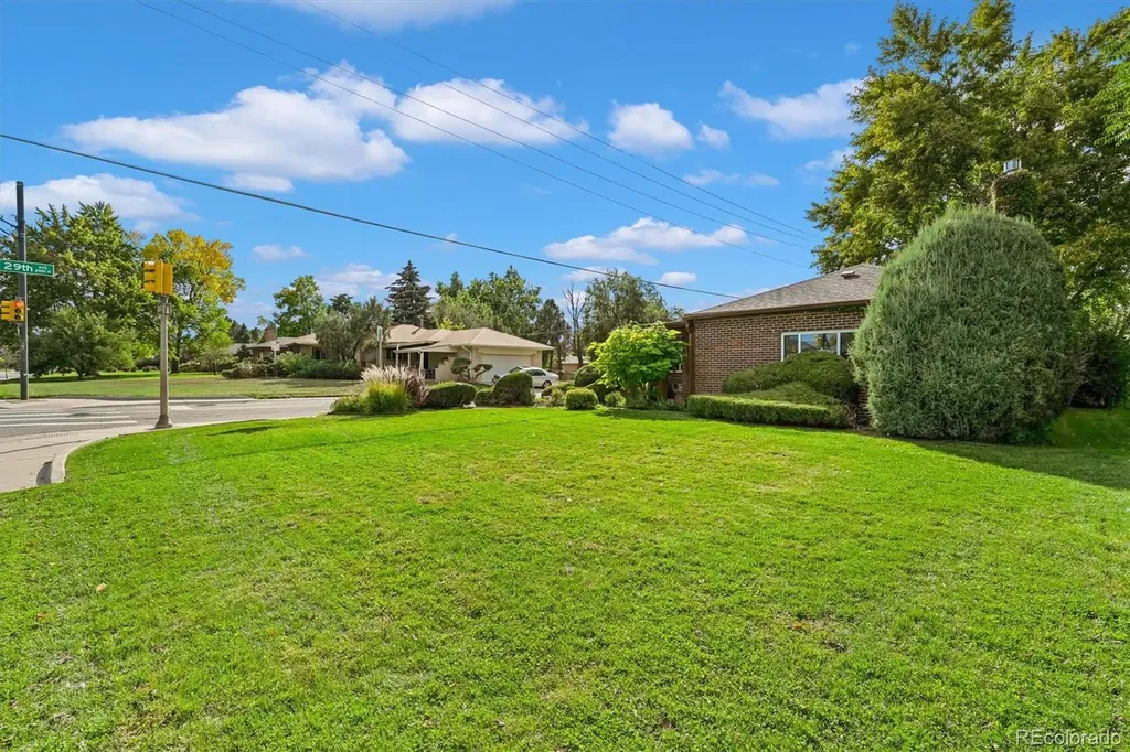 2901 Monaco Parkway Denver CO 80207