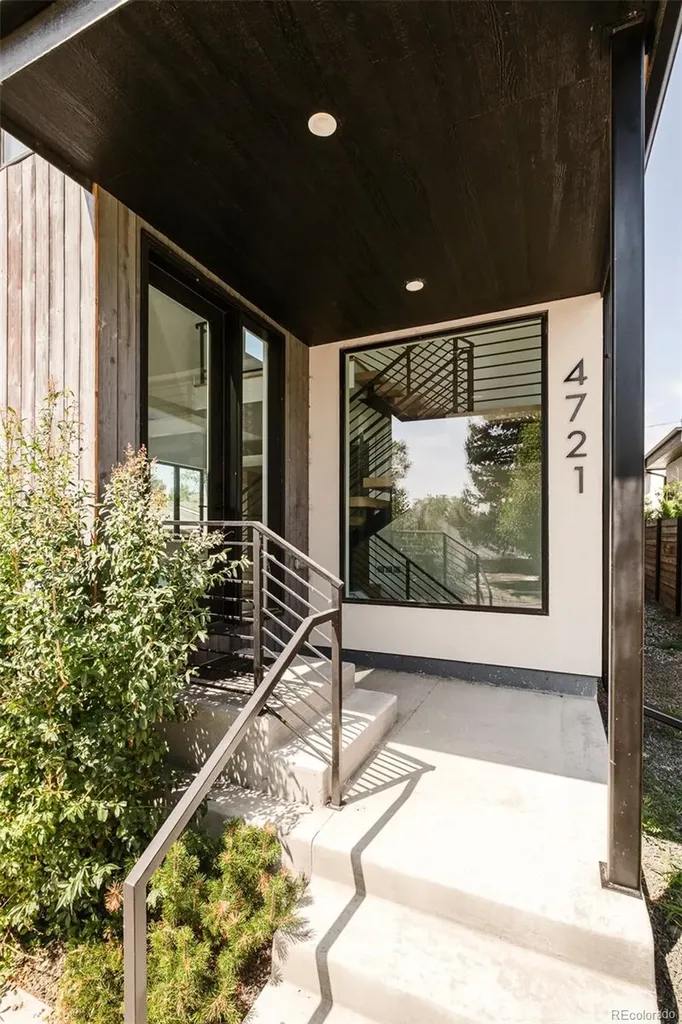 4721 Elm Court Denver CO 80211