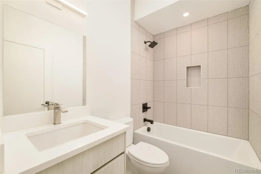 4721 Elm Court Denver CO 80211