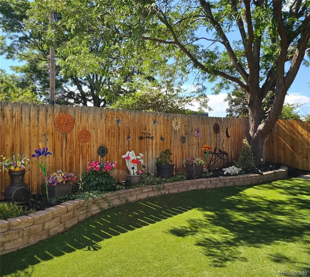 11825 Gray Court Broomfield CO 80020