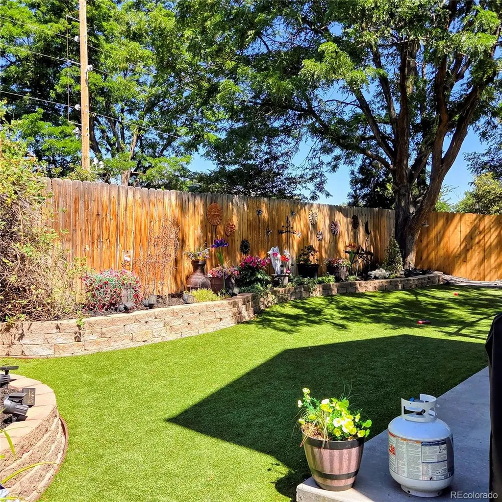 11825 Gray Court Broomfield CO 80020