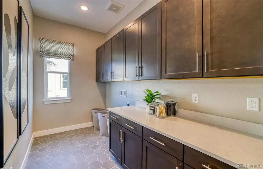 8837 Hotchkiss Street Littleton CO 80125