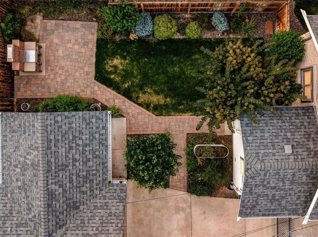 5647 S Louthan Street Littleton CO 80120