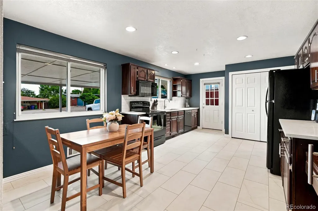 2717 S Osceola Way Denver CO 80236