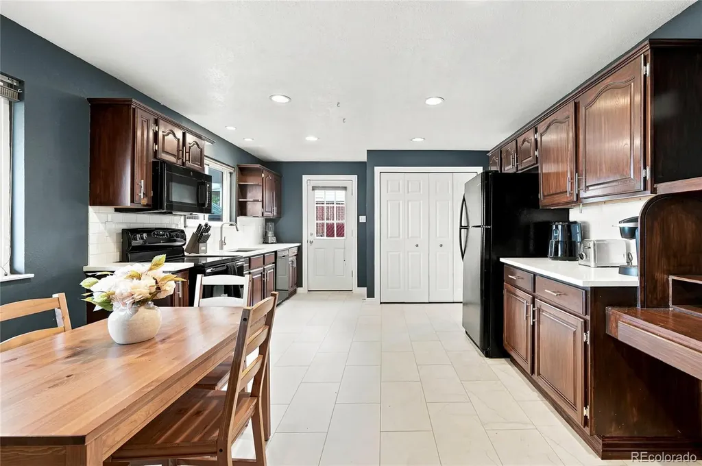 2717 S Osceola Way Denver CO 80236