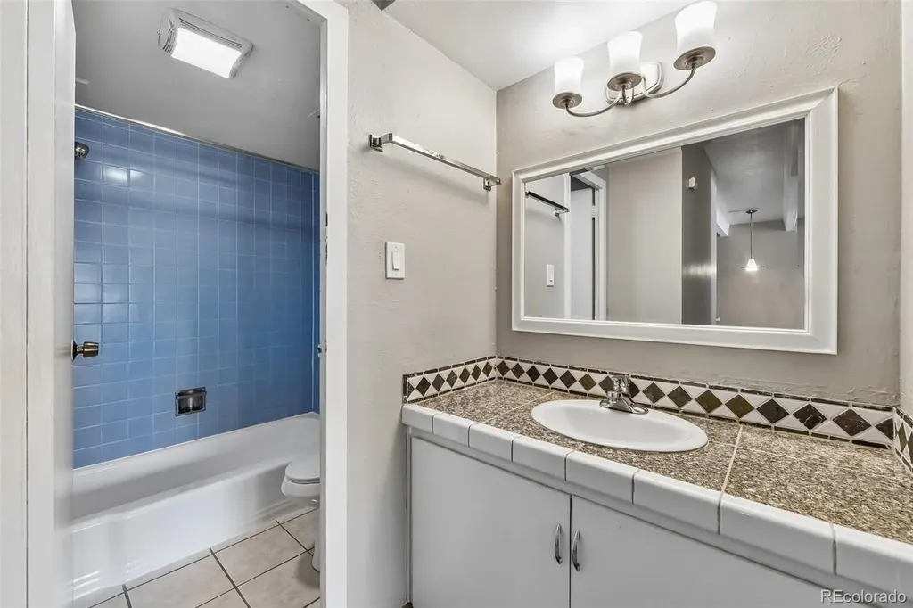 4801 E 9th Avenue Denver CO 80220