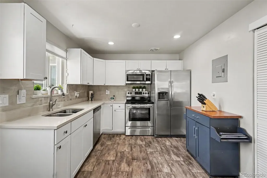 3255 N Cook Street Denver CO 80205